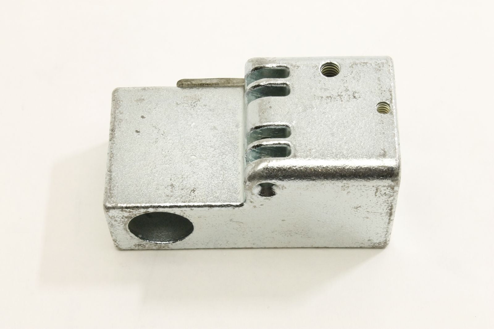 Genie Part # 14737GT – Clevis Block