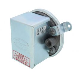 Dwyer Instruments 1910-1 Differential Pressure Switch 0.4"-1.6" WC