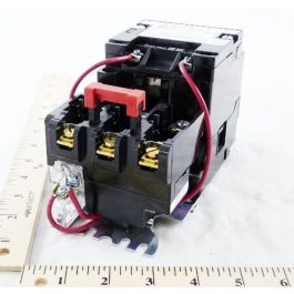 Schneider Electric (Square D) 8536SCO3V03 3-Pole Motor Starter NEMA-1 27A 240V