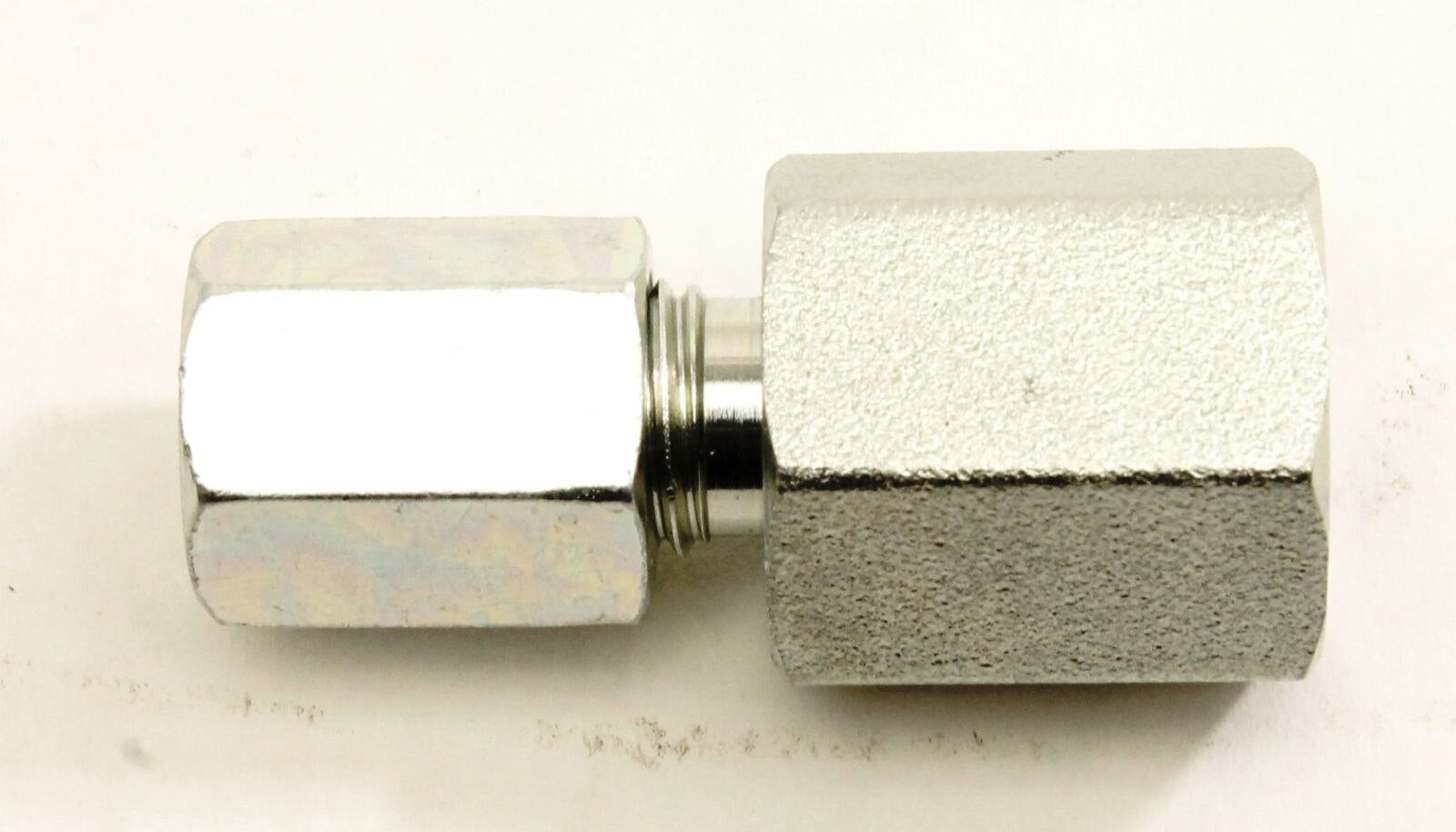 Genie Part # 9236GT – Connector